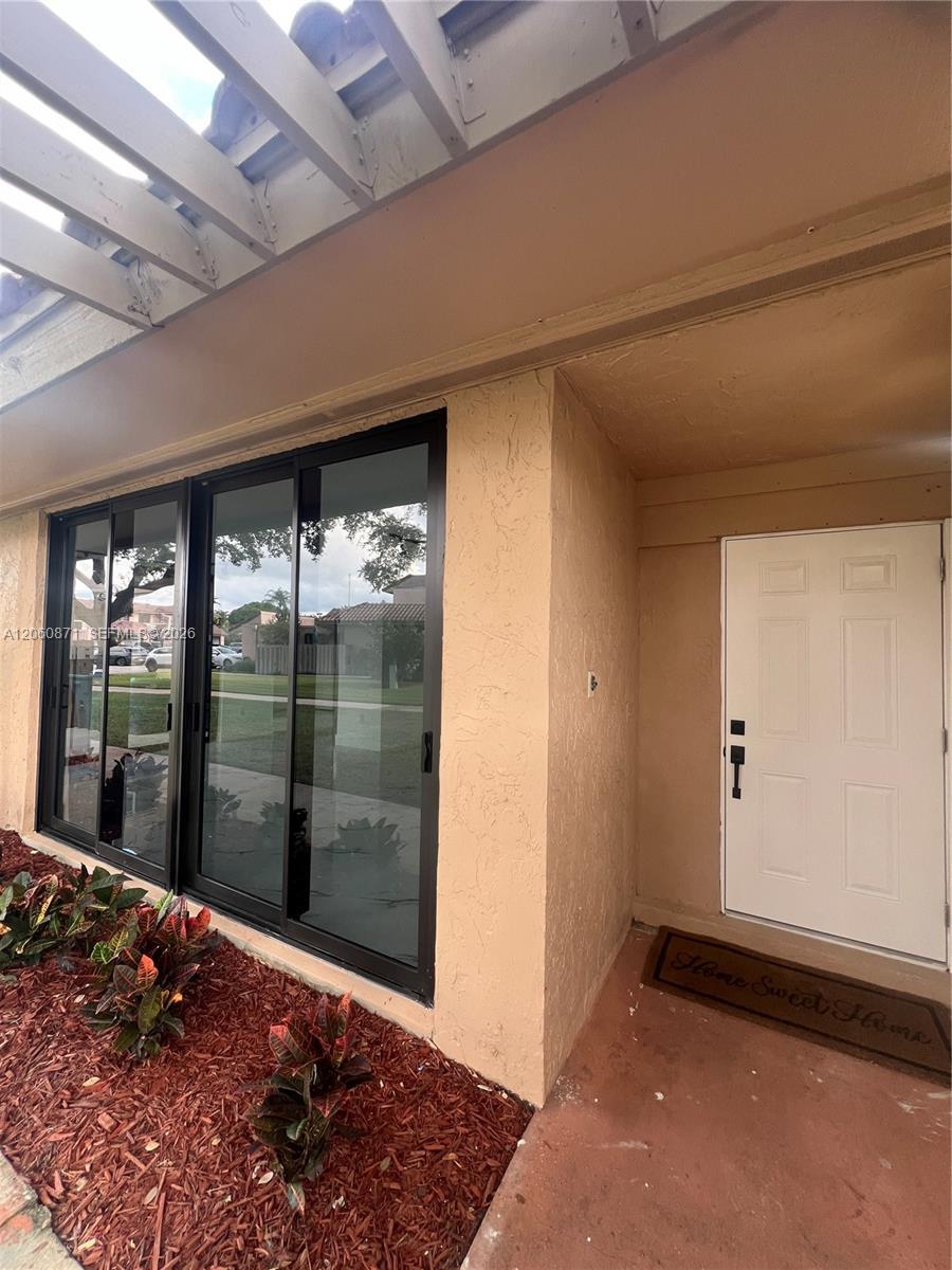20610 NE 7th Ct, Miami FL 33179 photo 4