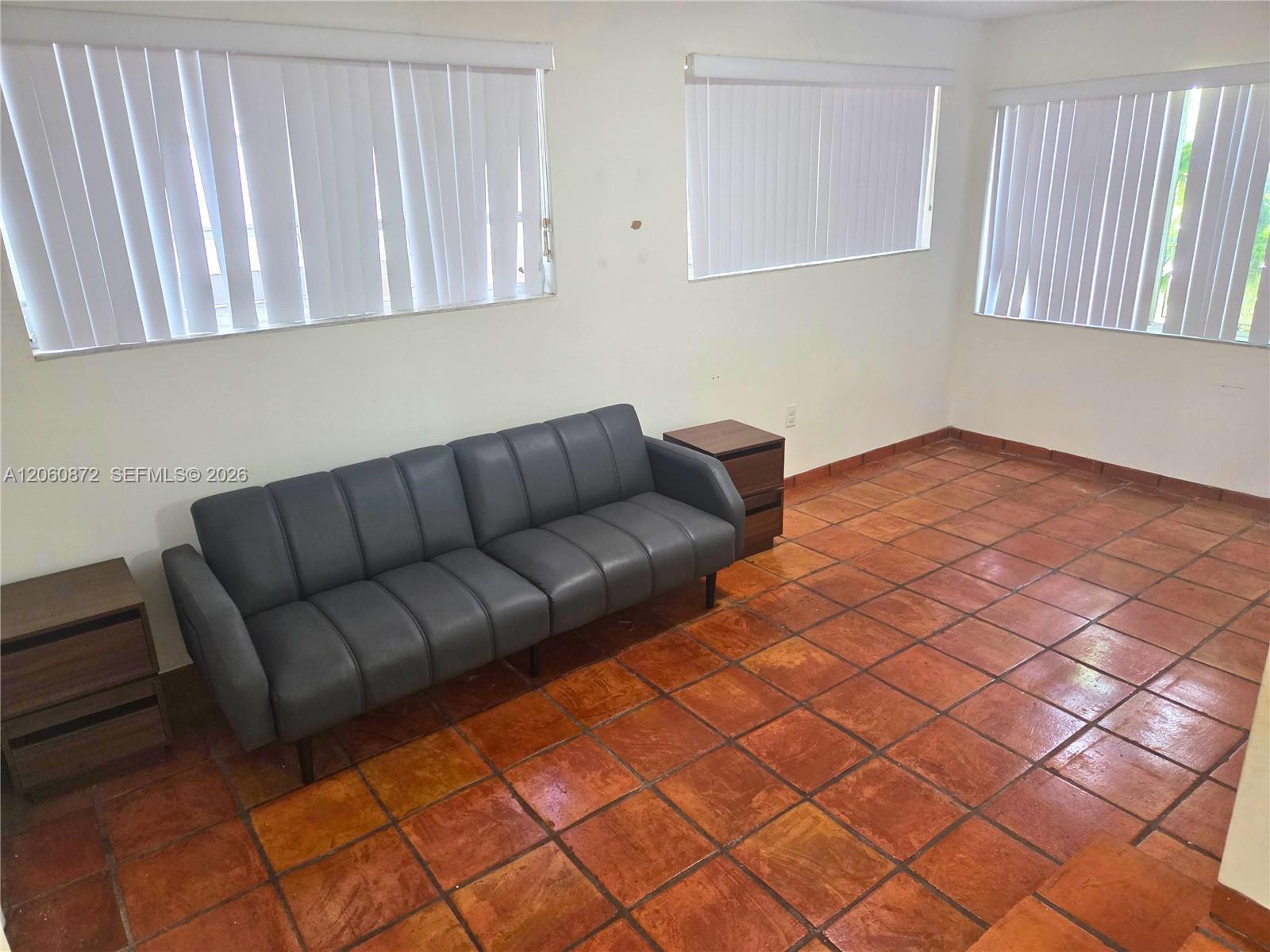 2724 SW 36th Ave, Miami FL 33133 photo 3