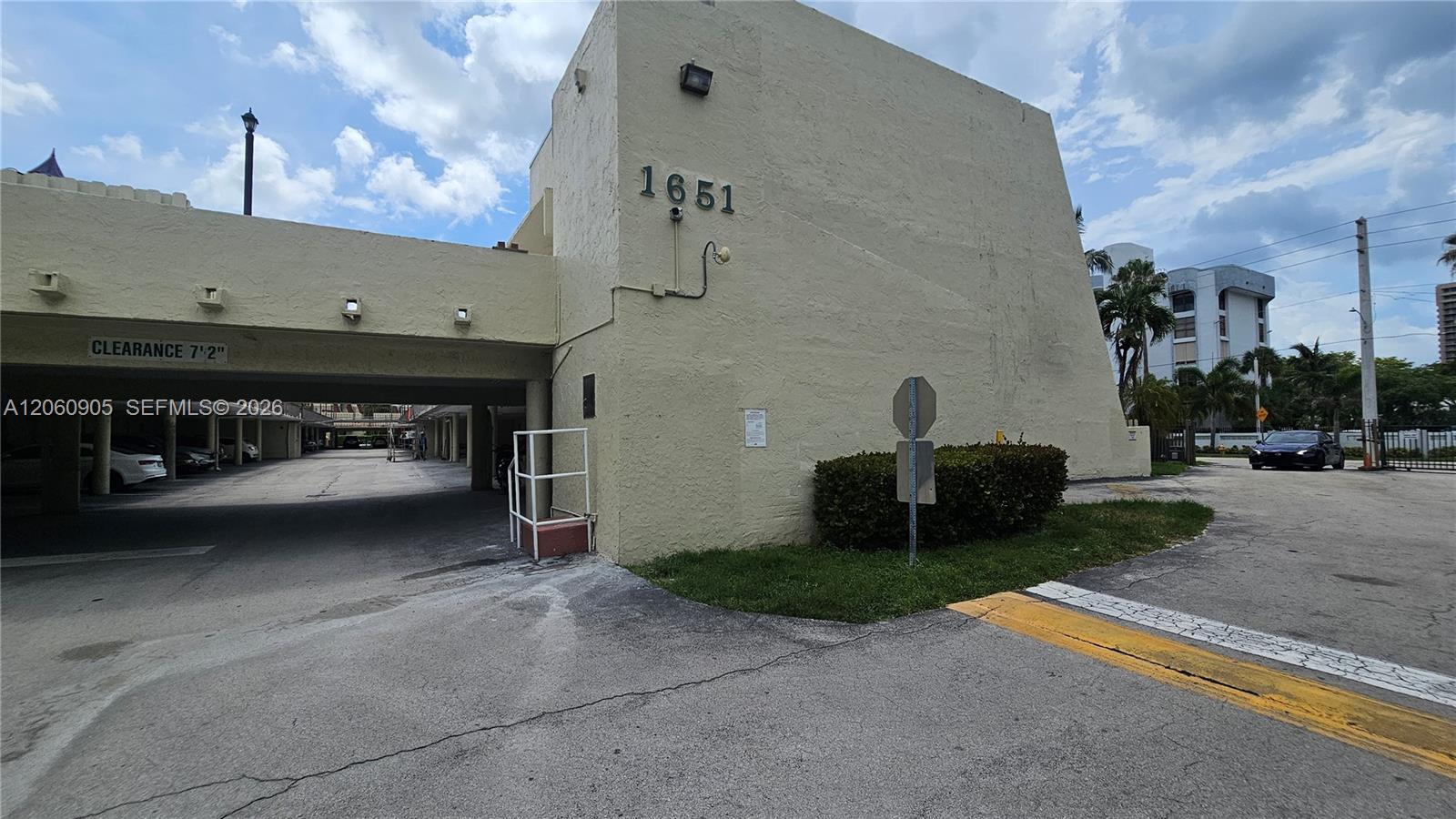 1651 NE 115th St # 26C, Miami FL 33181 photo 2