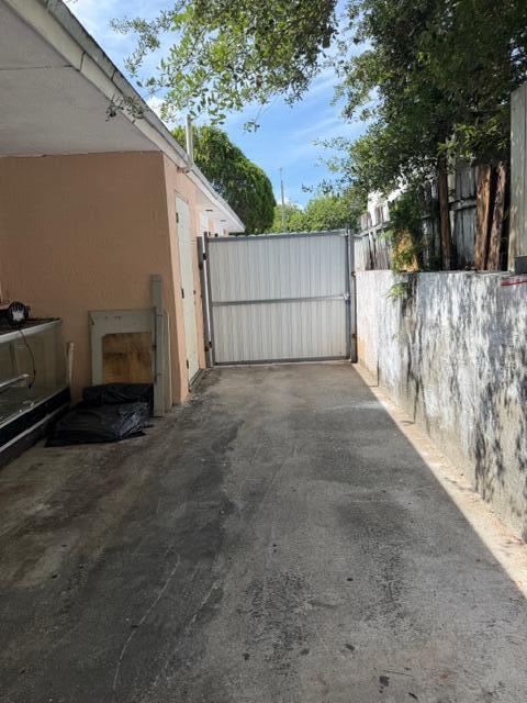 2975 NW 96TH Street, Miami FL 33147 photo 2