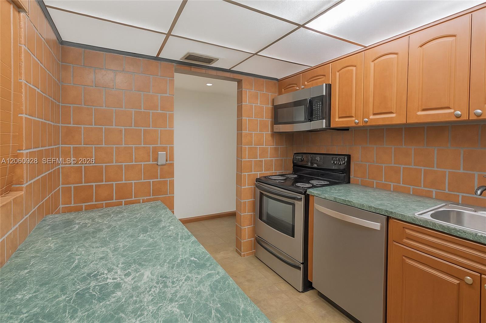 8760 SW 133rd Ave Rd # 220, Miami FL 33183 photo 2