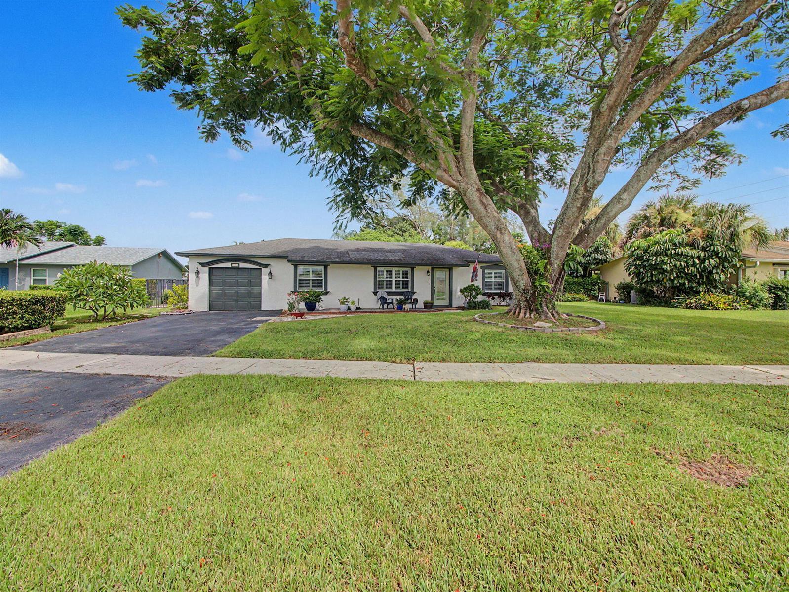 19732 COLORADO Circle, Boca Raton FL 33434 photo 3