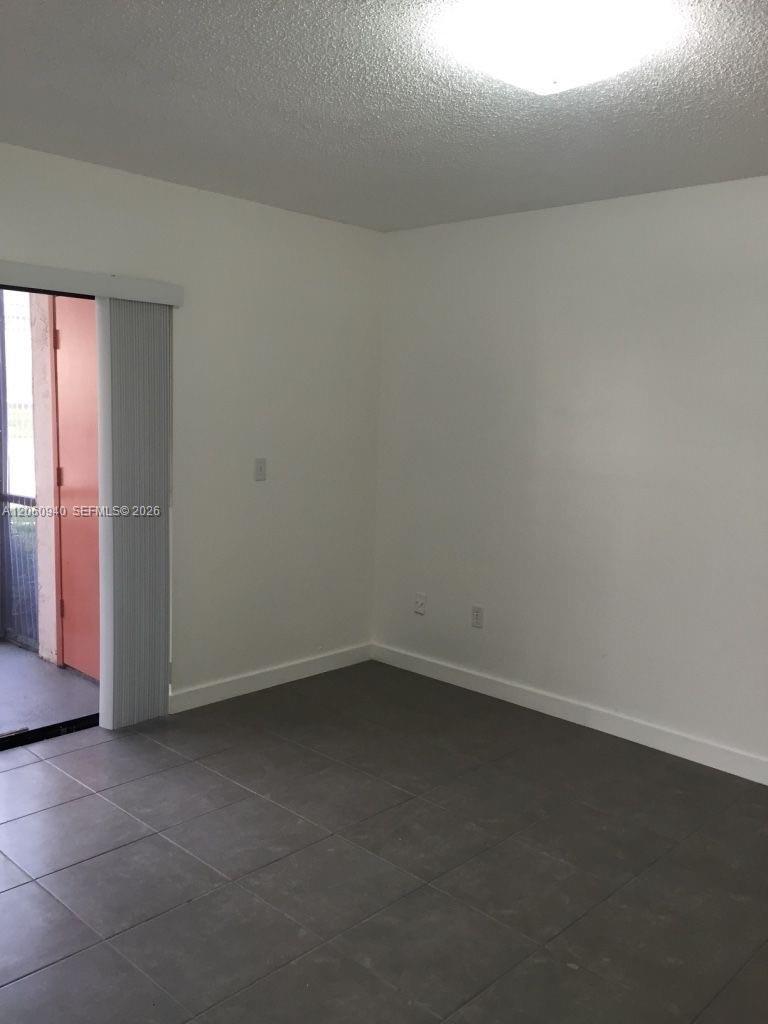 860 NE 209th Ter # 33, Miami FL 33179 photo 4