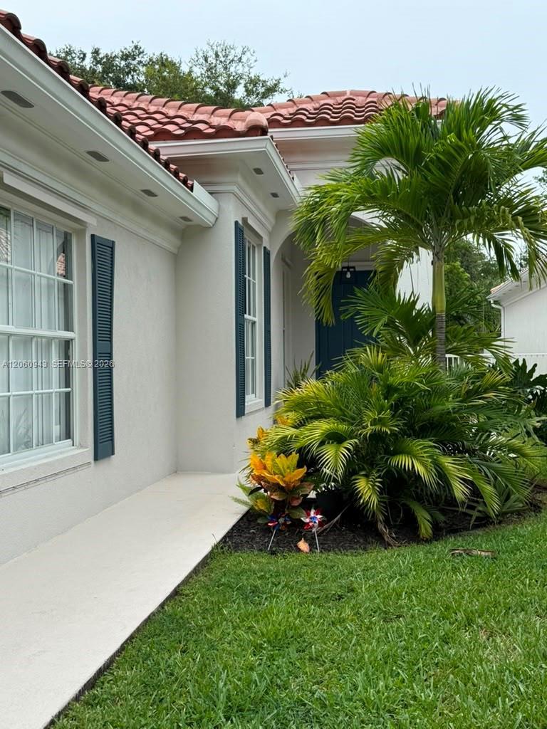 2008 Valencia Dr, Delray Beach FL 33445