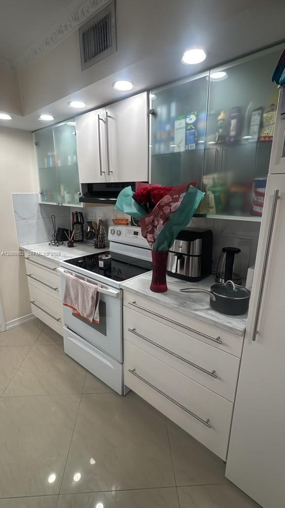 851 Three Islands Blvd # 108, Hallandale Beach FL 33009 photo 4