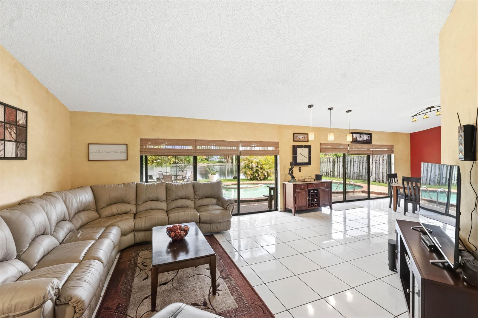 9437 NW 46TH Court, Sunrise FL 33351 photo 4