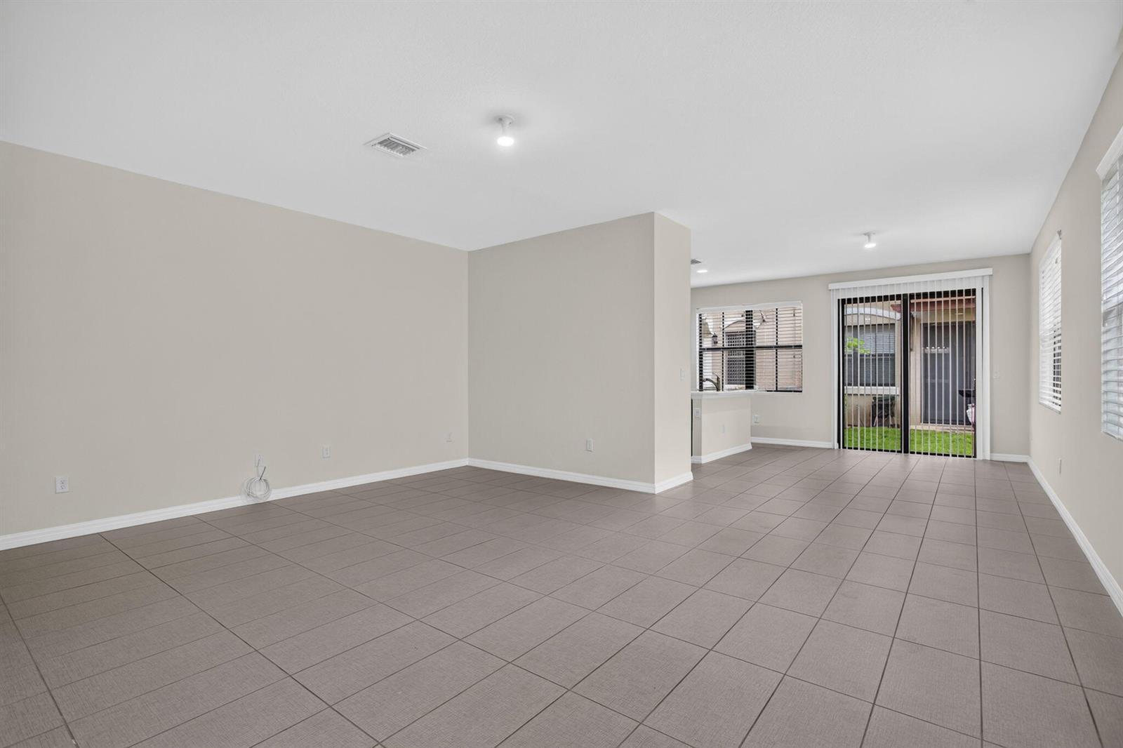 1023 NW 33RD Court, Pompano Beach FL 33064 photo 4