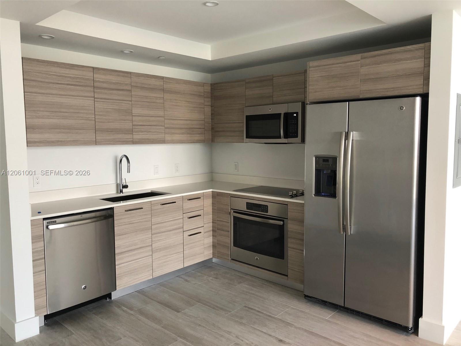 121 NE 34 ST # 811, Miami FL 33137 photo 2