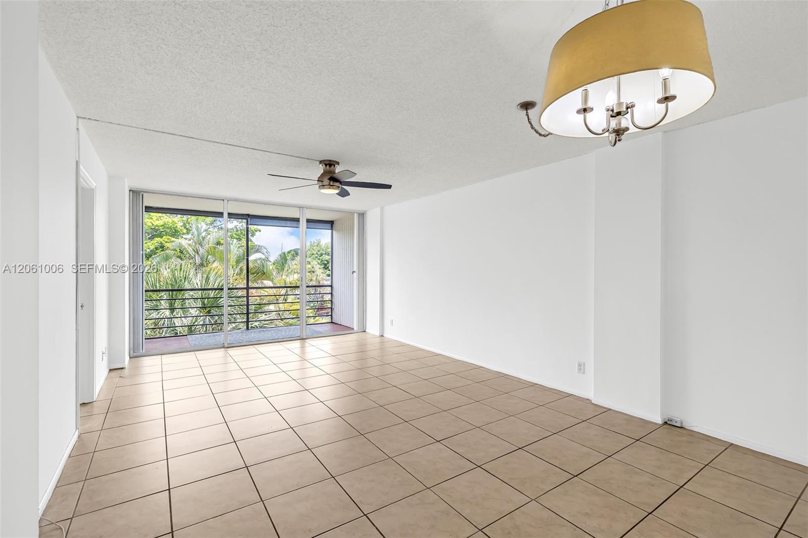 112 Royal Park Dr # 3A, Oakland Park FL 33309 photo 2