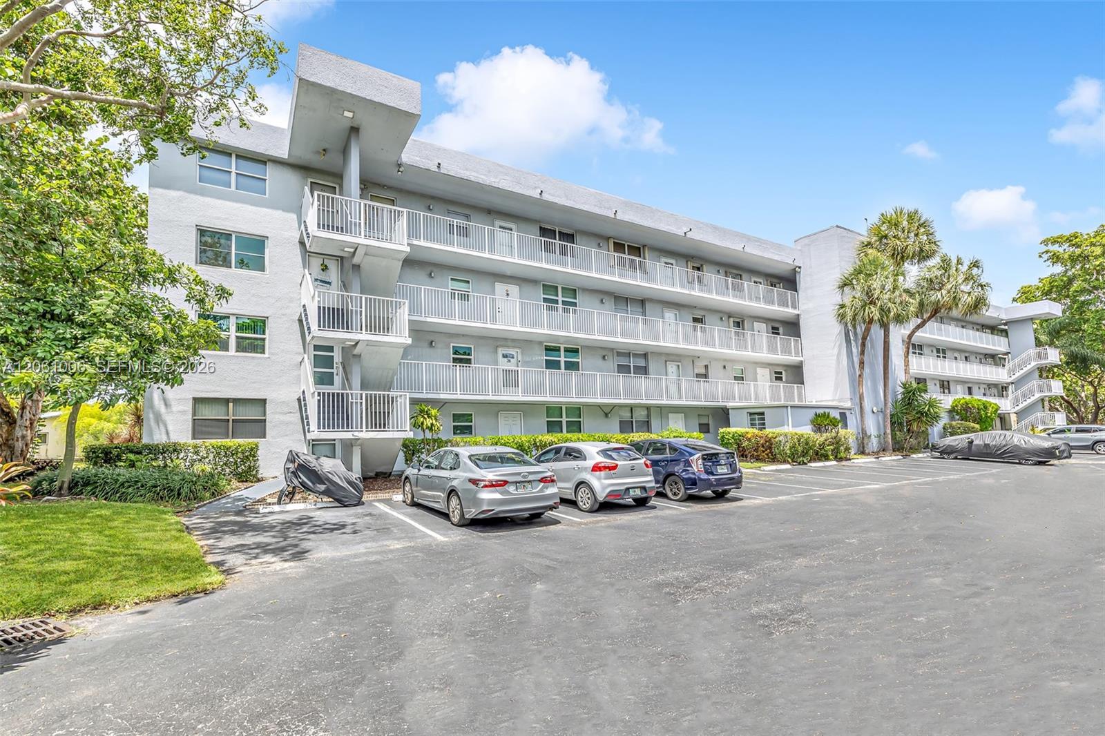 112 Royal Park Dr # 3A, Oakland Park FL 33309