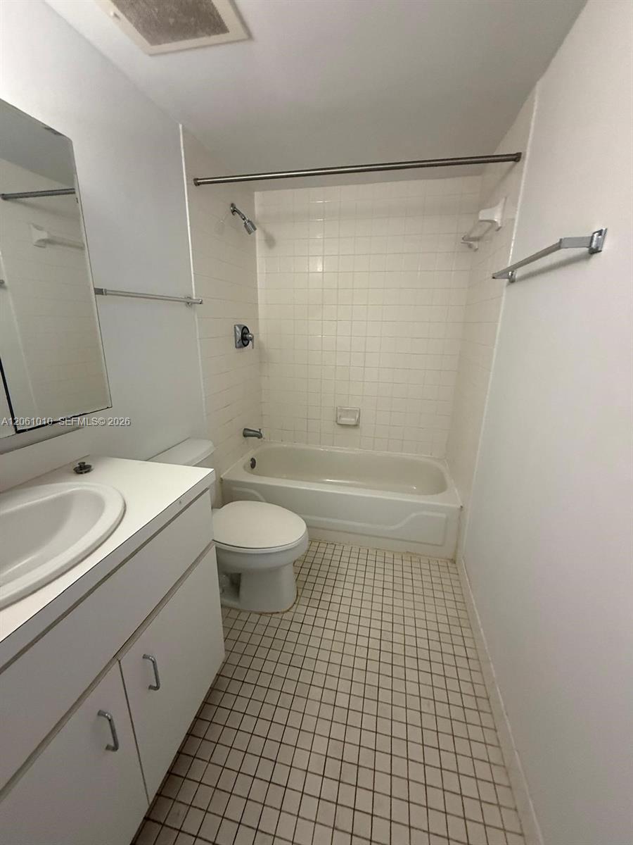 5737 SW 72nd St # 5737, South Miami FL 33143 photo 2
