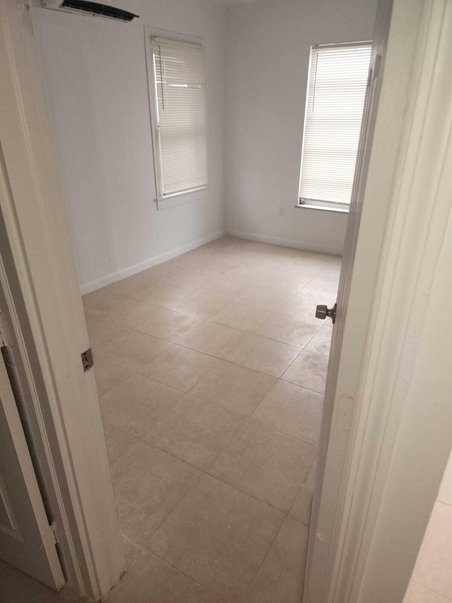 1910 GARFIELD Street # 1, Hollywood FL 33020 photo 4
