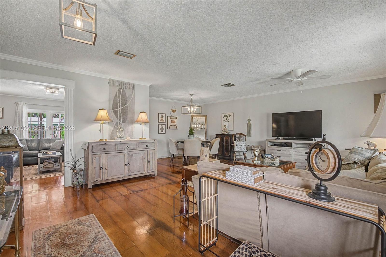 7460 NW 13th St, Plantation FL 33313 photo 2