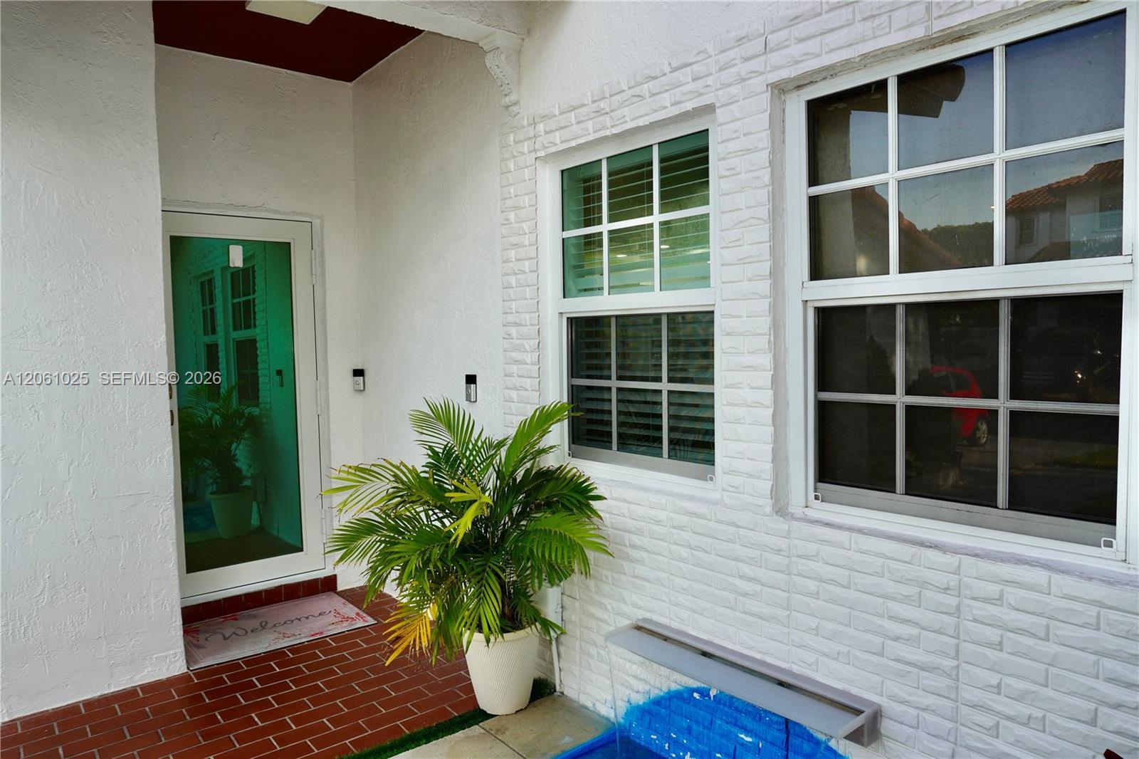8408 SW 208th Ter, Cutler Bay FL 33189 photo 4