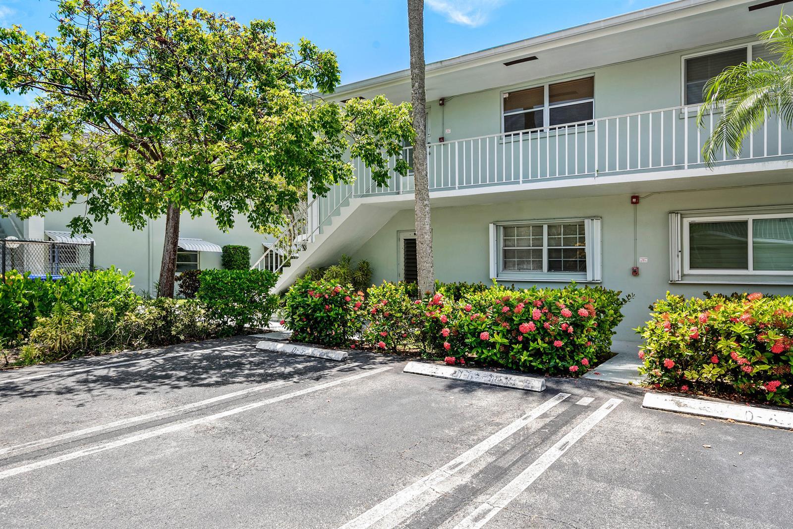 2360 SW 22nd Avenue # 402, Delray Beach FL 33445 photo 3
