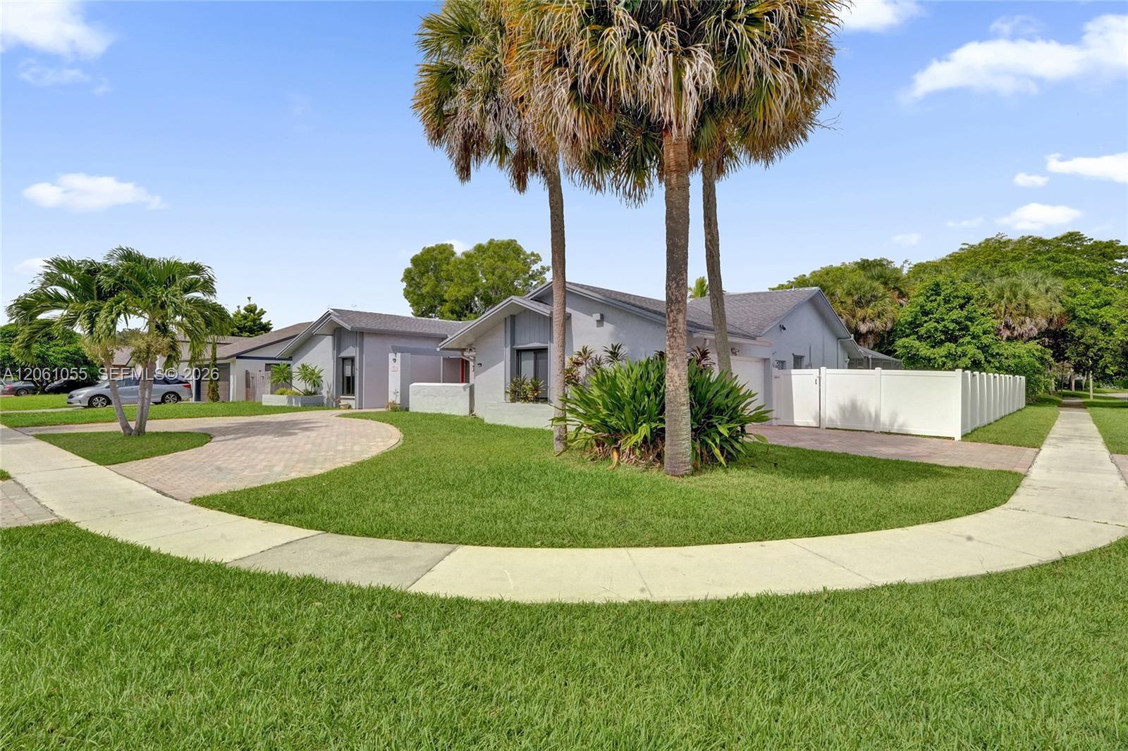 1221 NW 78th Ave, Plantation FL 33322 photo 4