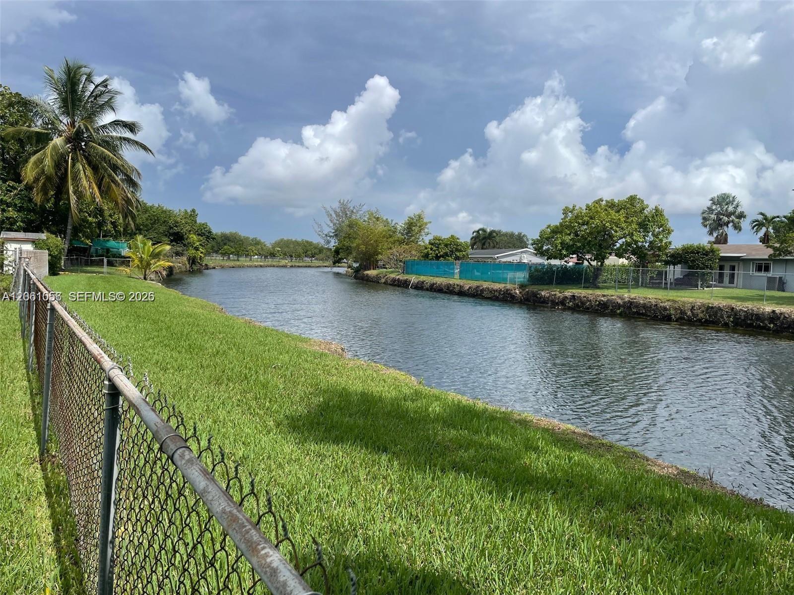 11833 SW 34th St, Miami FL 33175 photo 2