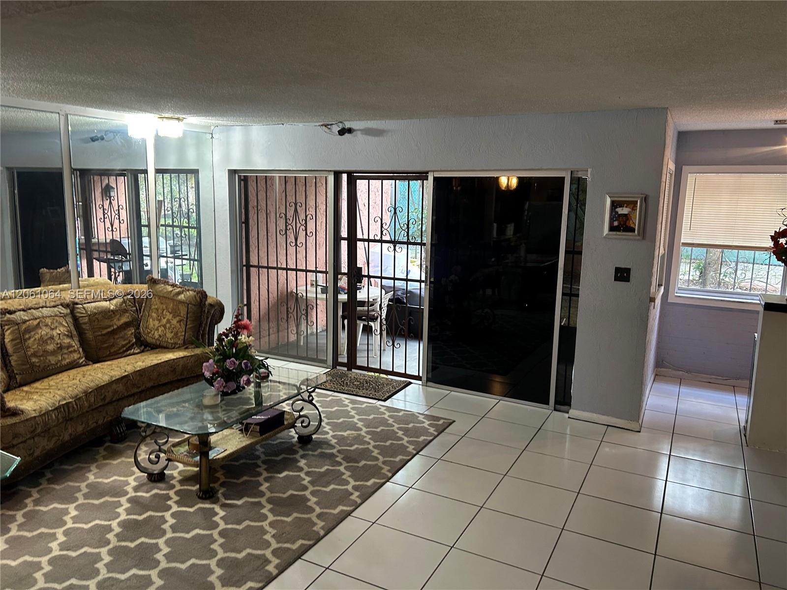 1653 NW 58th Ave # 14, Lauderhill FL 33313 photo 4