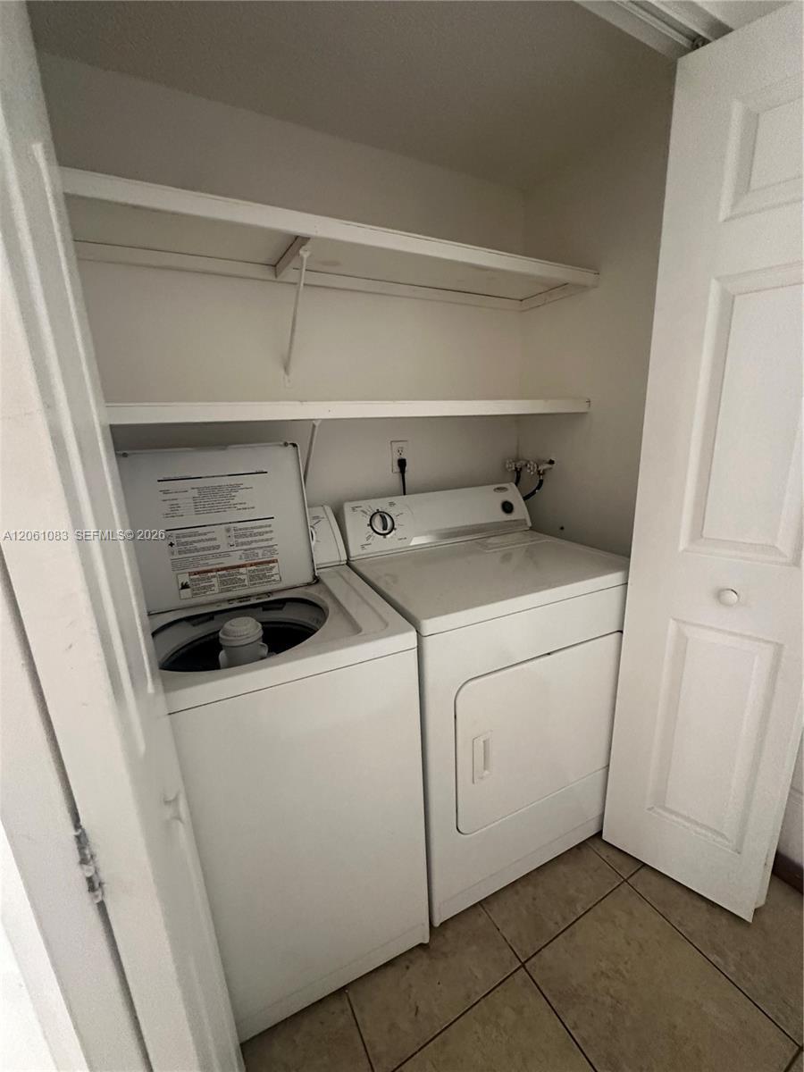 8290 Lake Dr # 517, Doral FL 33166 photo 5