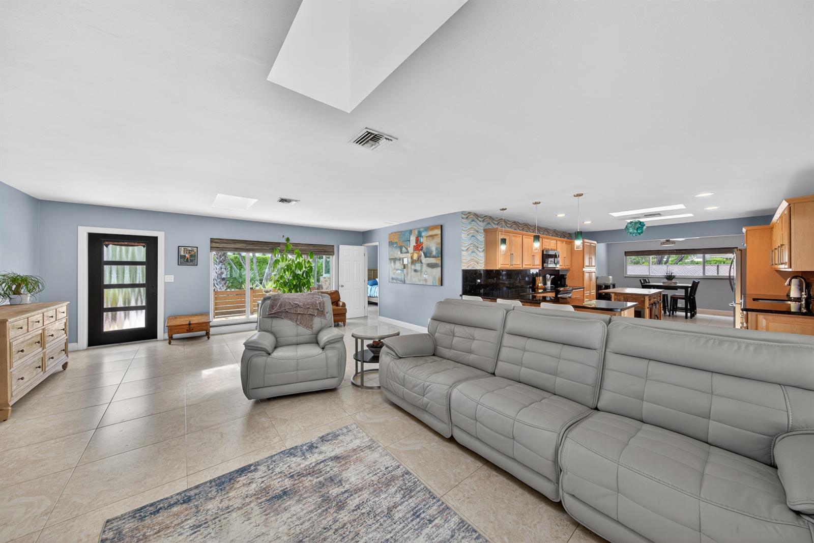 1571 SE 24TH Avenue, Pompano Beach FL 33062 photo 5
