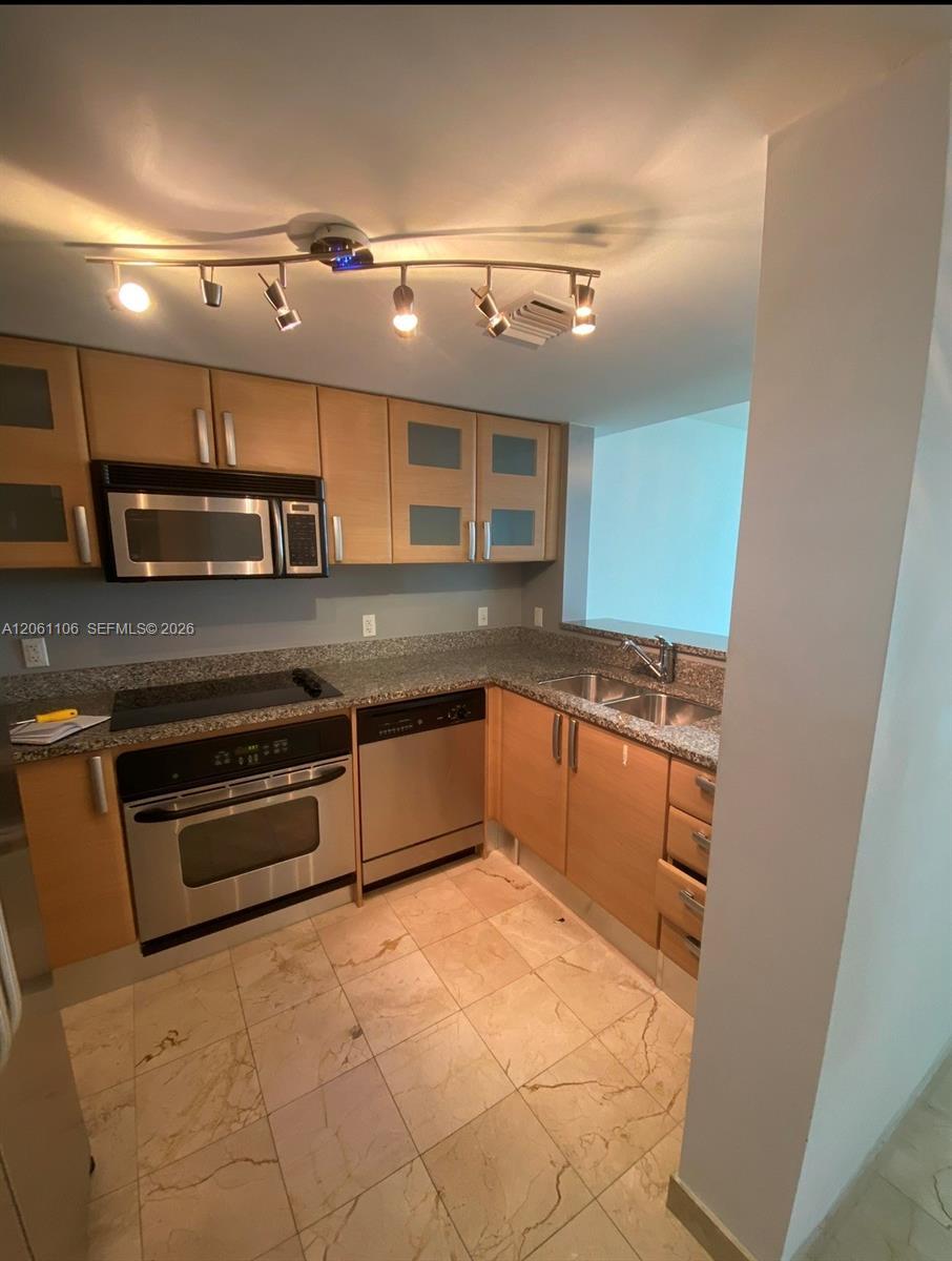 2101 Brickell Ave # 2809, Miami FL 33129 photo 4