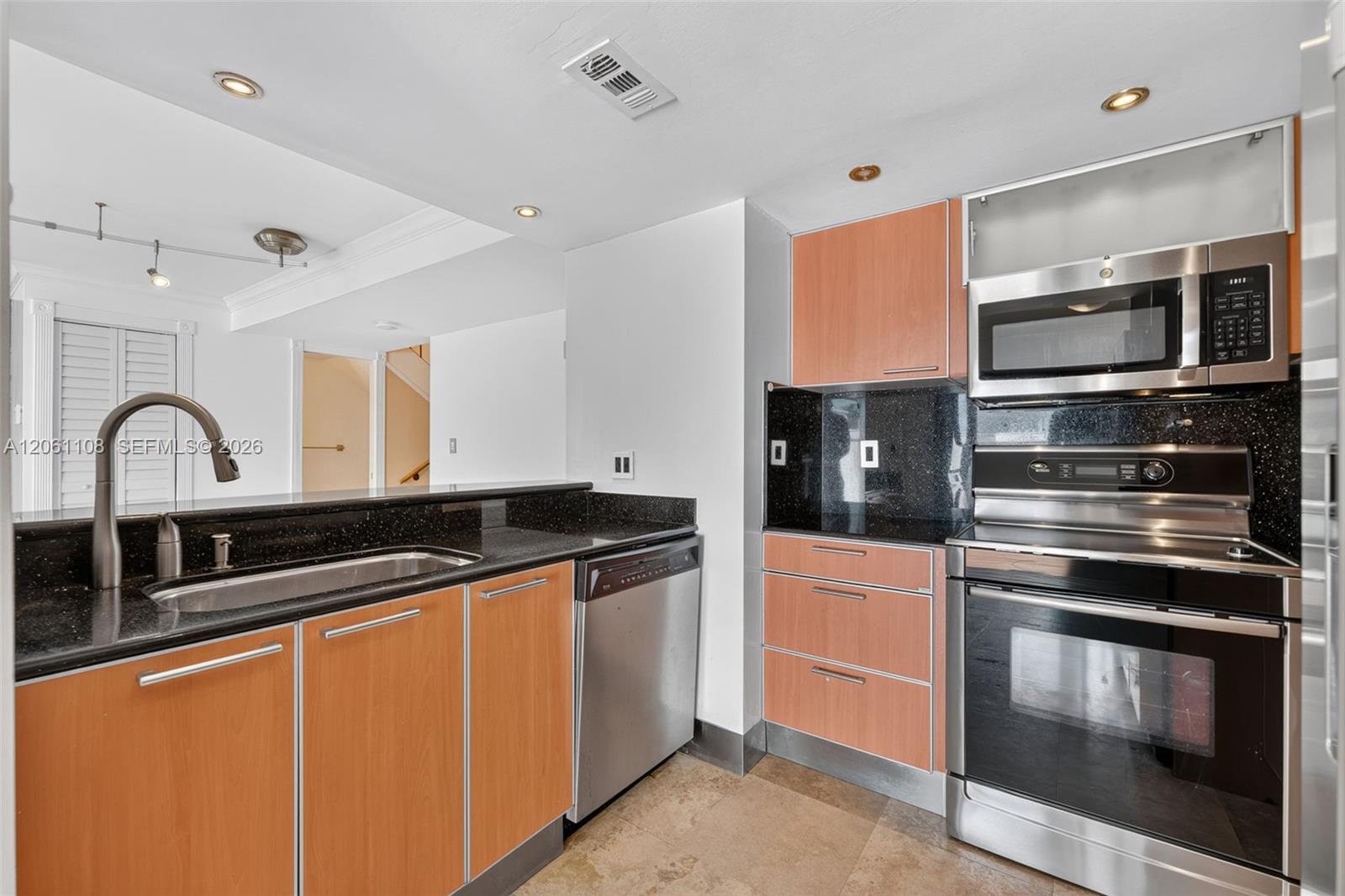 6800 SW 45th Ln # 124, Miami FL 33155 photo 3