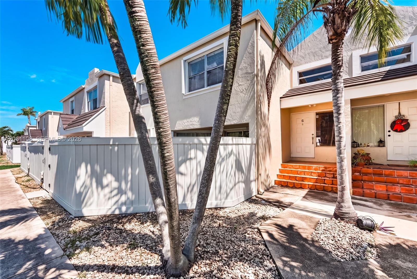 6800 SW 45th Ln # 124, Miami FL 33155
