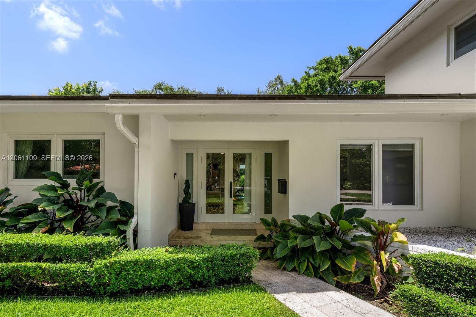 1208 Hardee Rd, Coral Gables FL 33146 photo 2