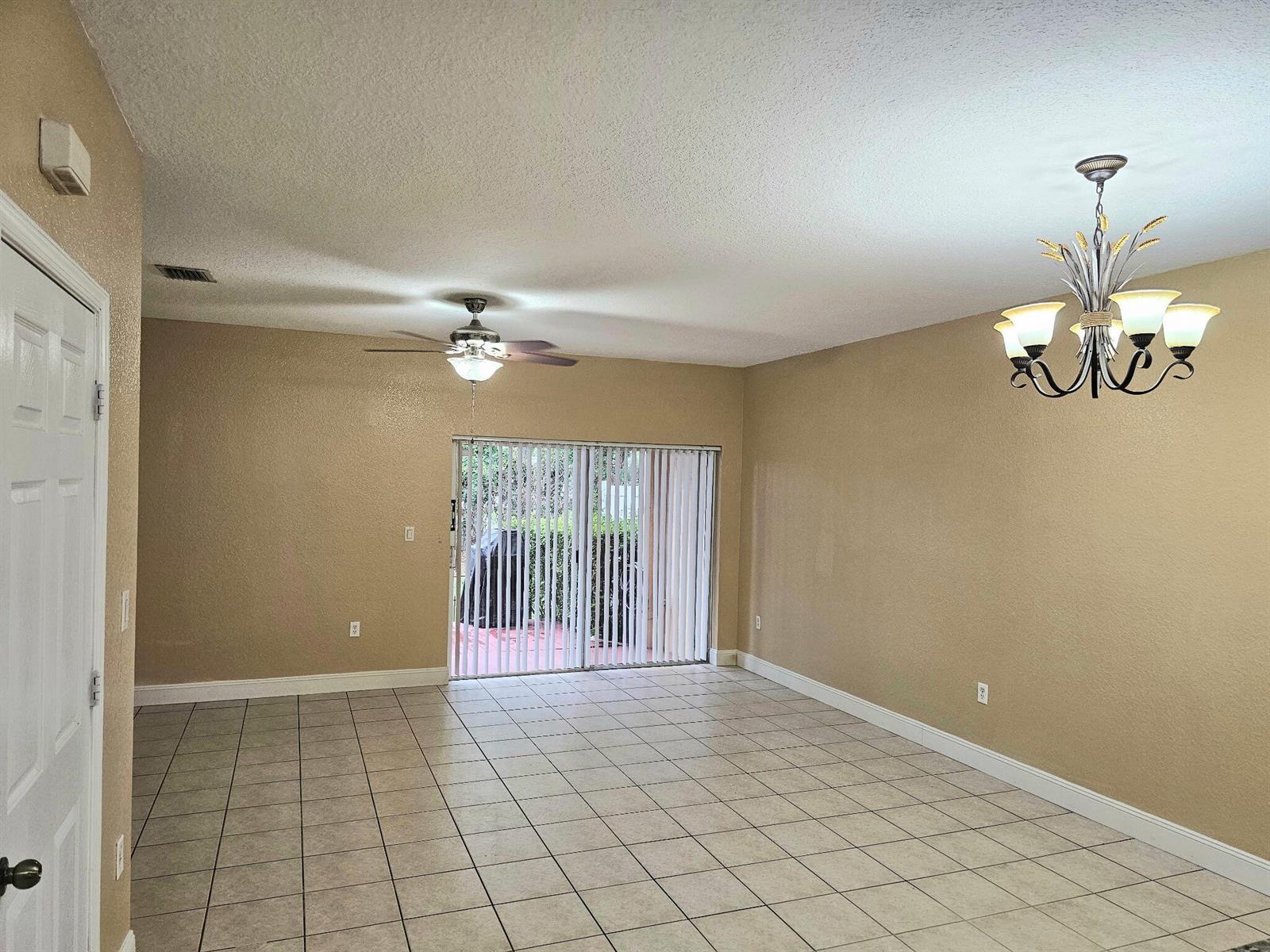 6606 CATALINA Lane, Tamarac FL 33321 photo 3
