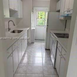 28008 SW 140th Ct, Homestead FL 33033 photo 4