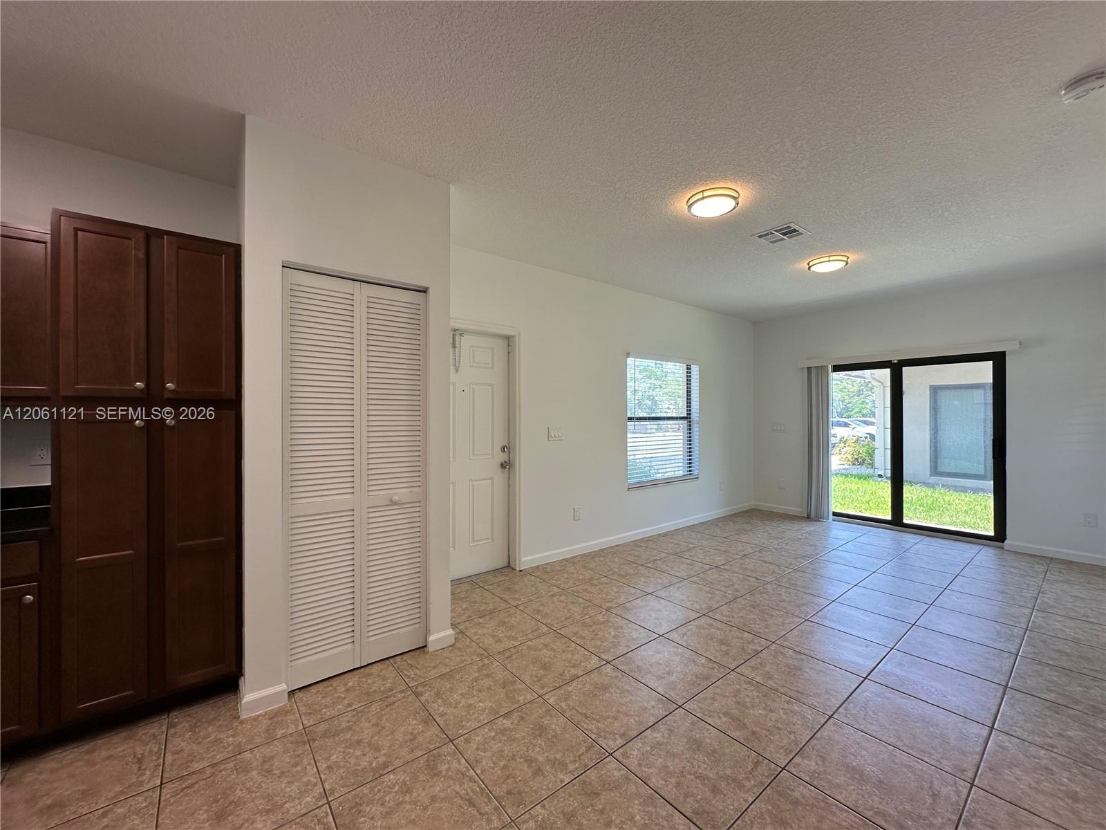 1035 NE 10th Ave # 3, Fort Lauderdale FL 33304 photo 4
