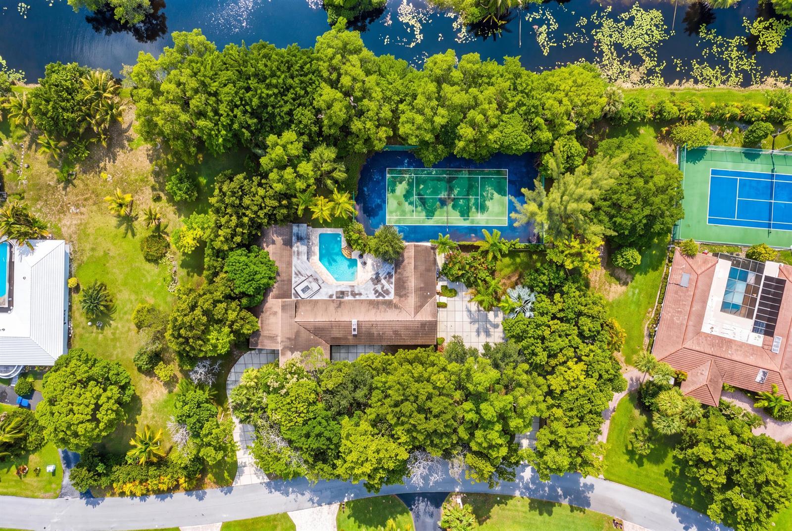 4020 NW 101ST Drive, Coral Springs FL 33065