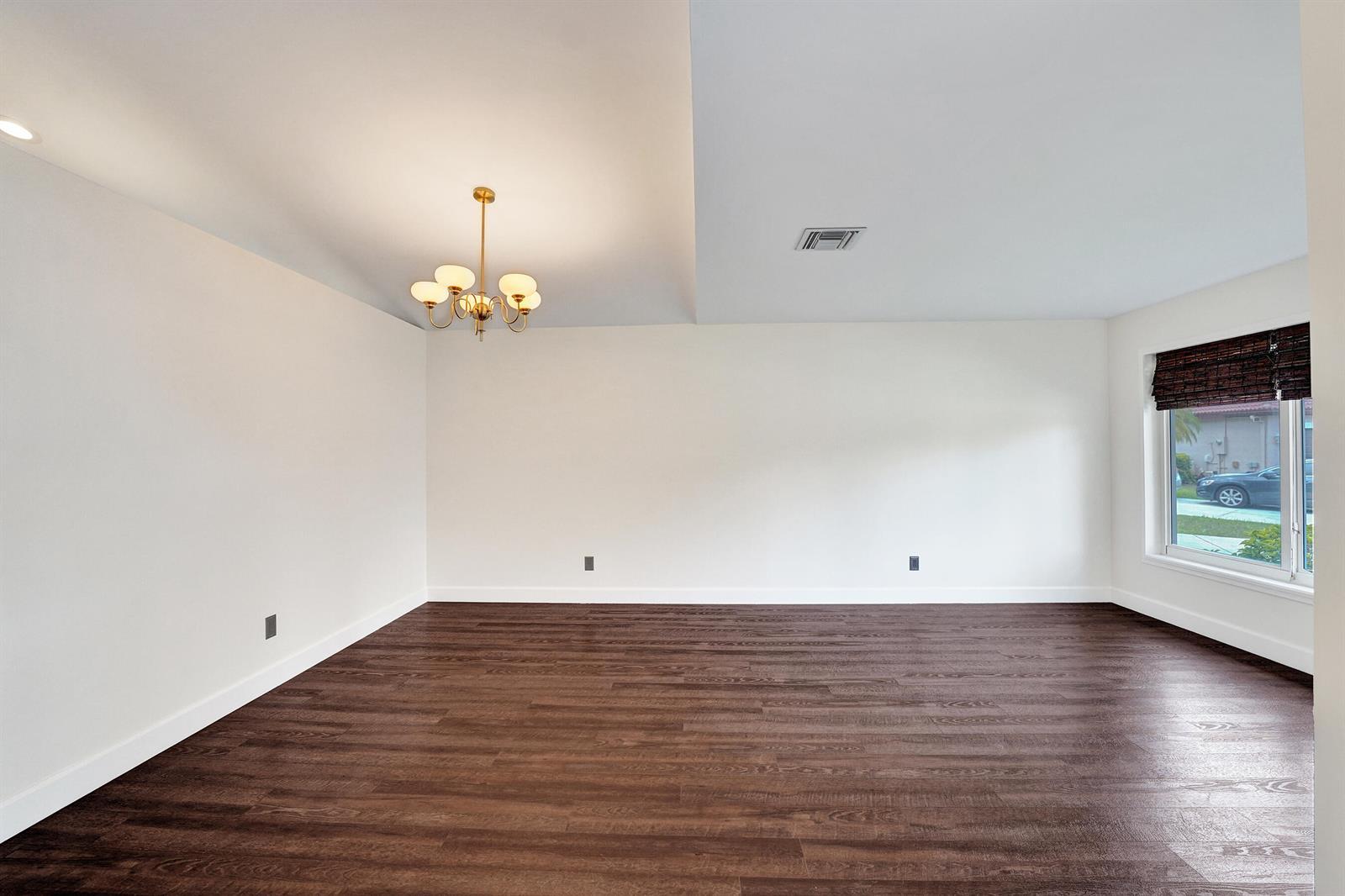 18343 SW 5TH Court, Pembroke Pines FL 33029 photo 5