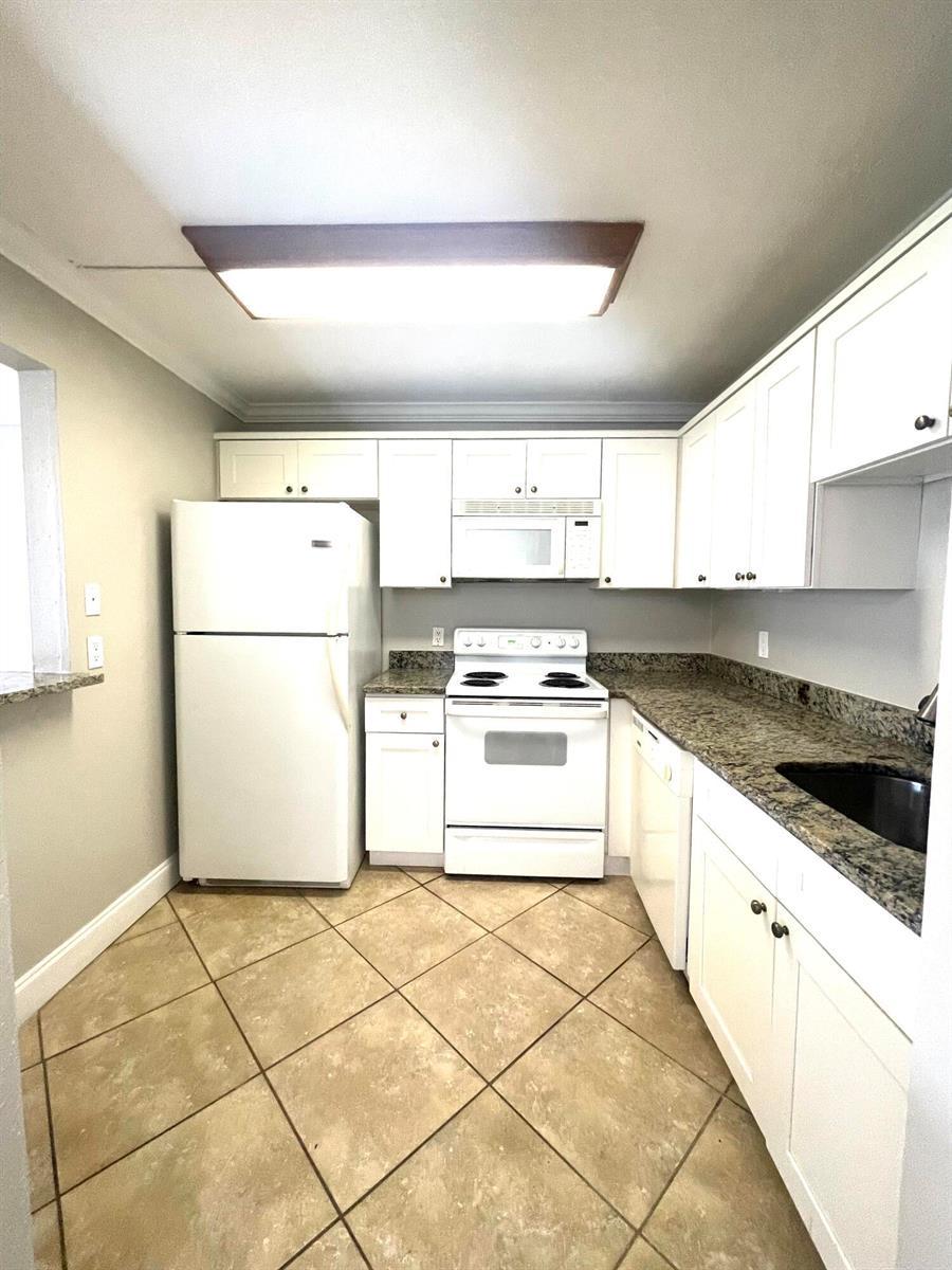 263 Brittany F, Delray Beach FL 33446 photo 2