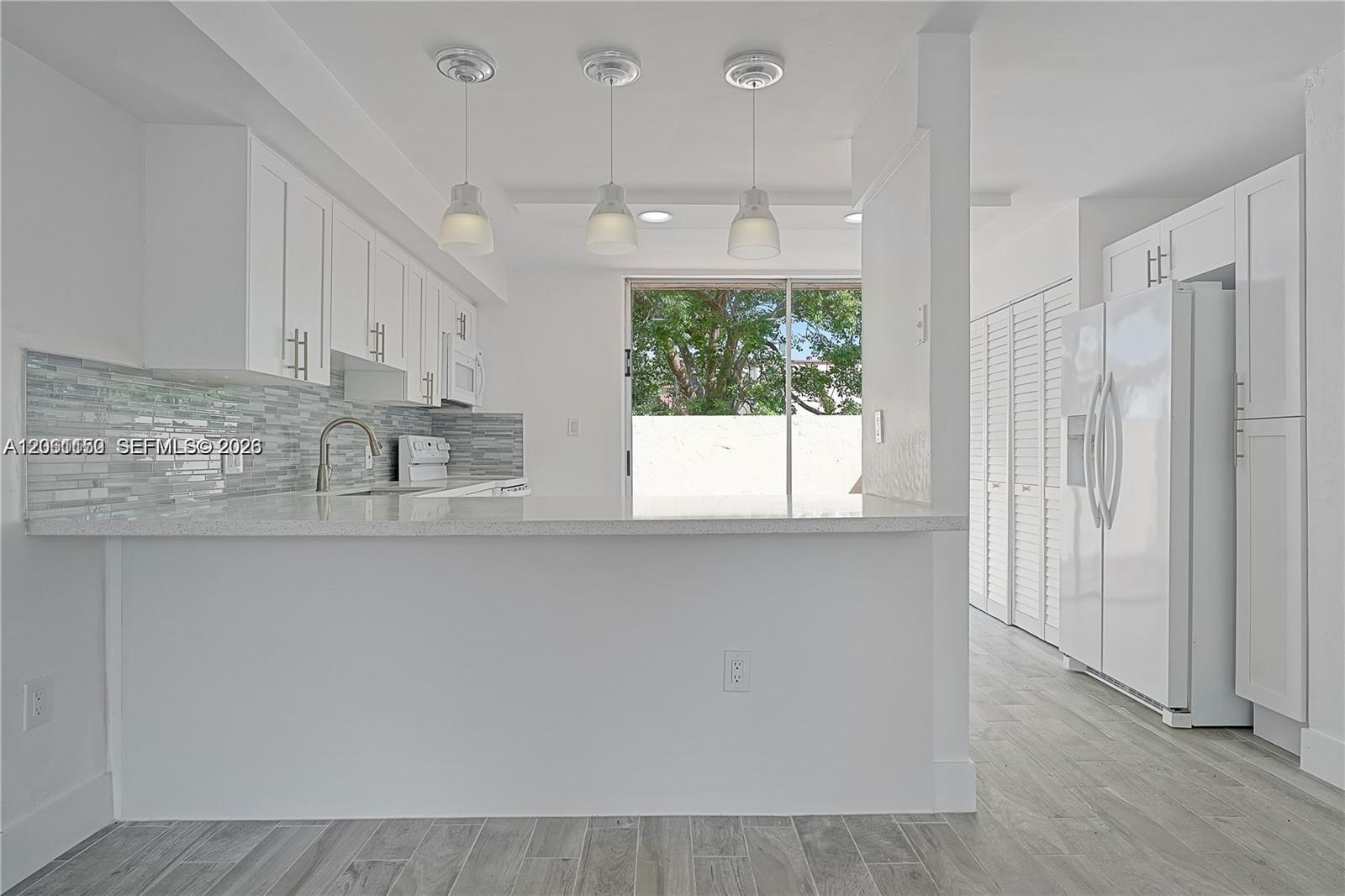 20107 SW 123rd Dr, Miami FL 33177 photo 2