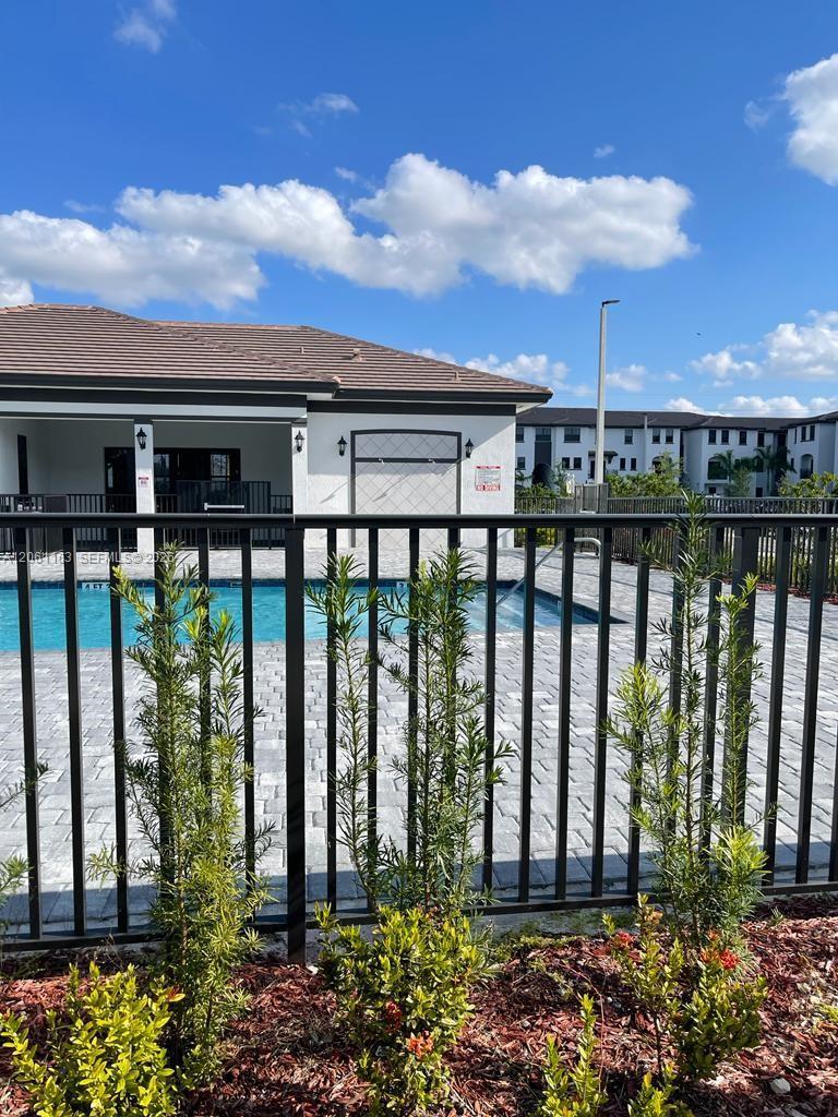15520 SW 136th St # 210, Miami FL 33196 photo 4