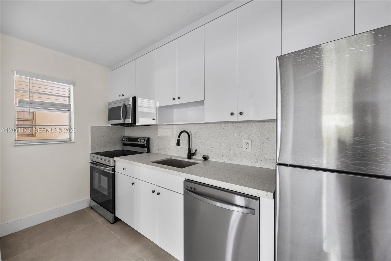 1720 Cleveland St # 107E, Hollywood FL 33020 photo 3