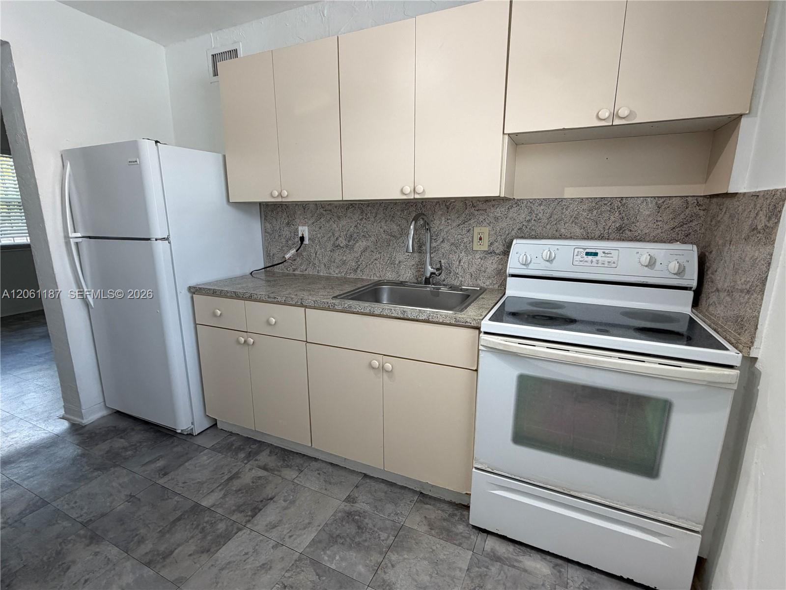 739 SW 9th St # 4, Miami FL 33130 photo 3