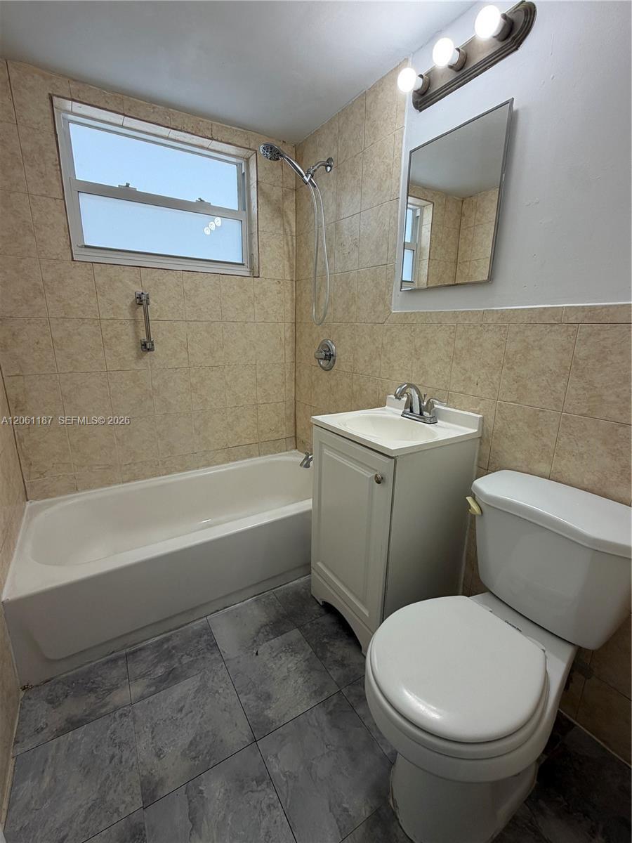 739 SW 9th St # 4, Miami FL 33130 photo 5