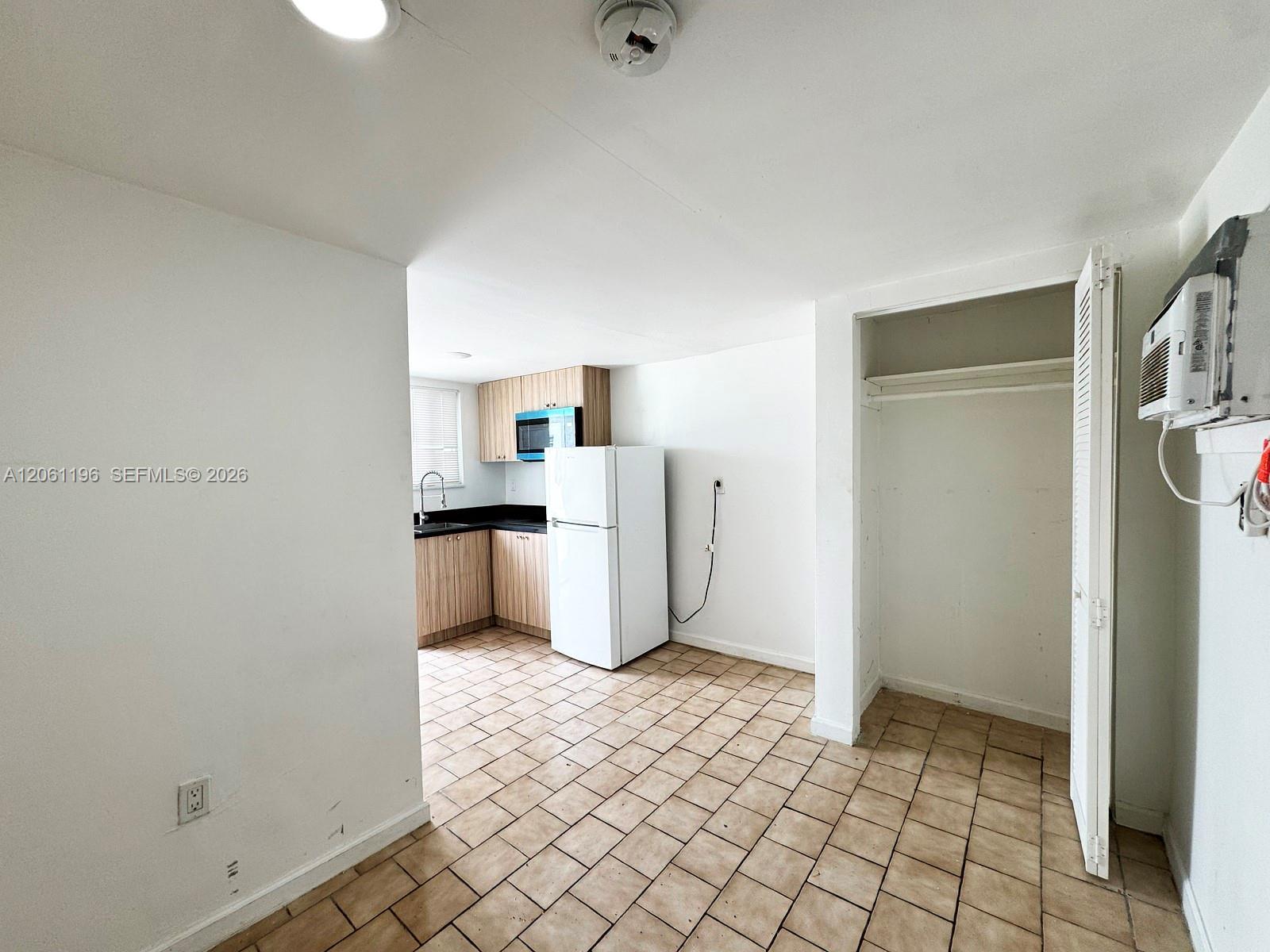 856 SW 6th St # 105, Miami FL 33130 photo 3