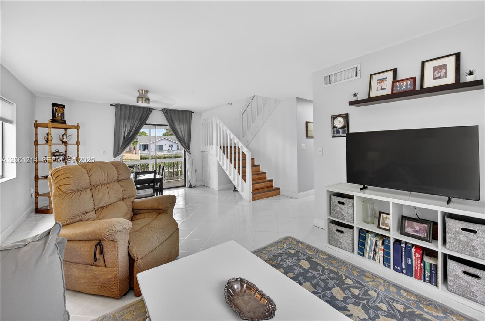8210 SW 96th Ct, Miami FL 33173 photo 5