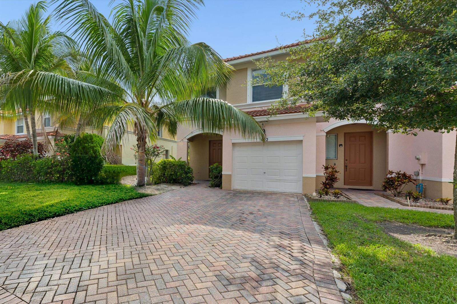 402 SEMINOLE PALMS Drive # 402, FL 33463 photo 5