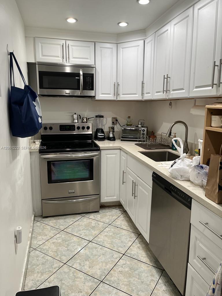 4803 NW 7th St # 14, Miami FL 33126 photo 5