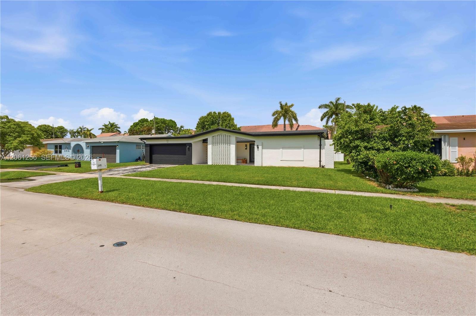 2411 NW 98th Ave, Sunrise FL 33322 photo 3