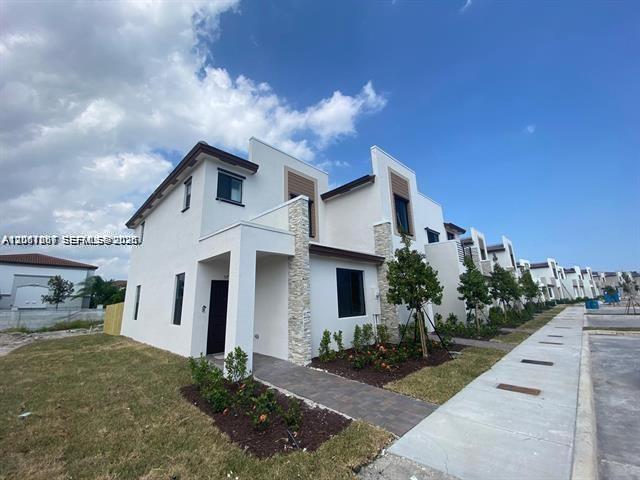 575 NE 208th Ter # 575, Miami FL 33179