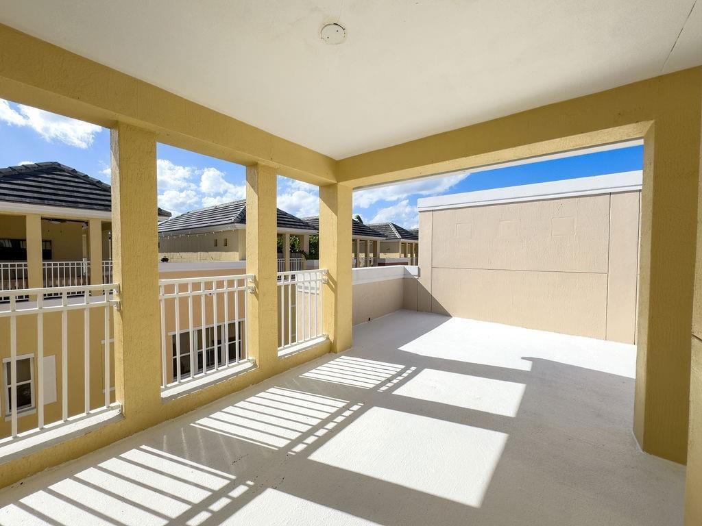 2322 Vintage Drive, Lighthouse Point FL 33064 photo 3