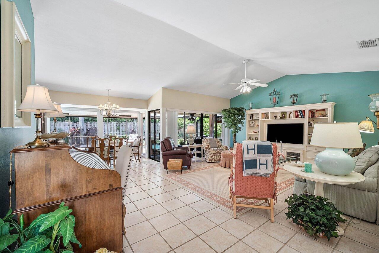 2371 NW 30th Road, Boca Raton FL 33431 photo 5