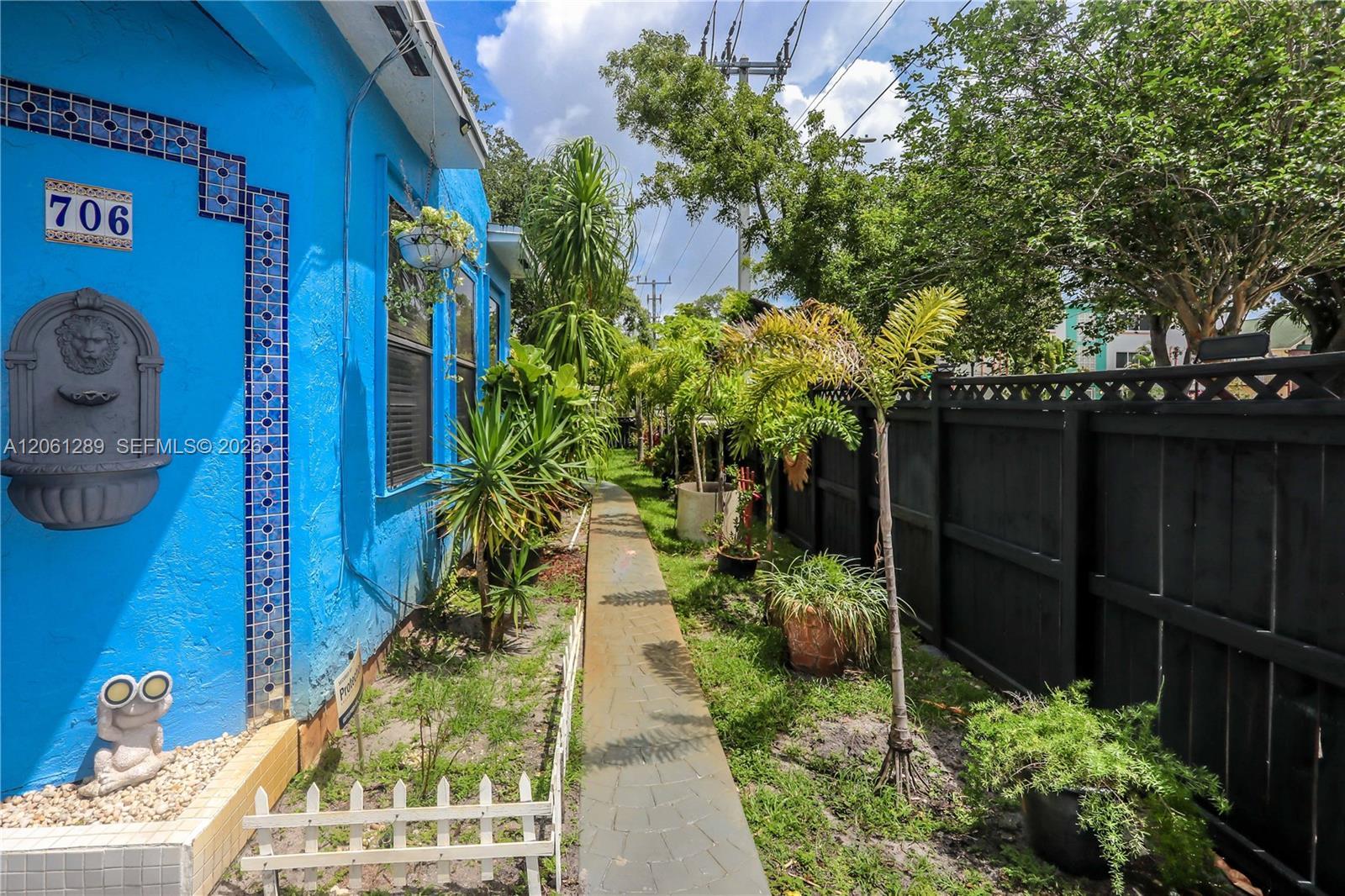 706 S 19th Ave, Hollywood FL 33020 photo 3
