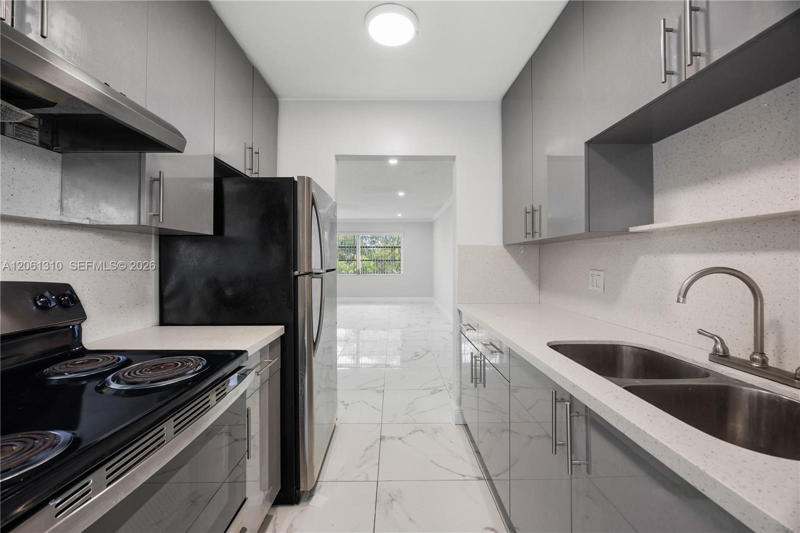 5450 Hollywood Blvd # 203, Hollywood FL 33021