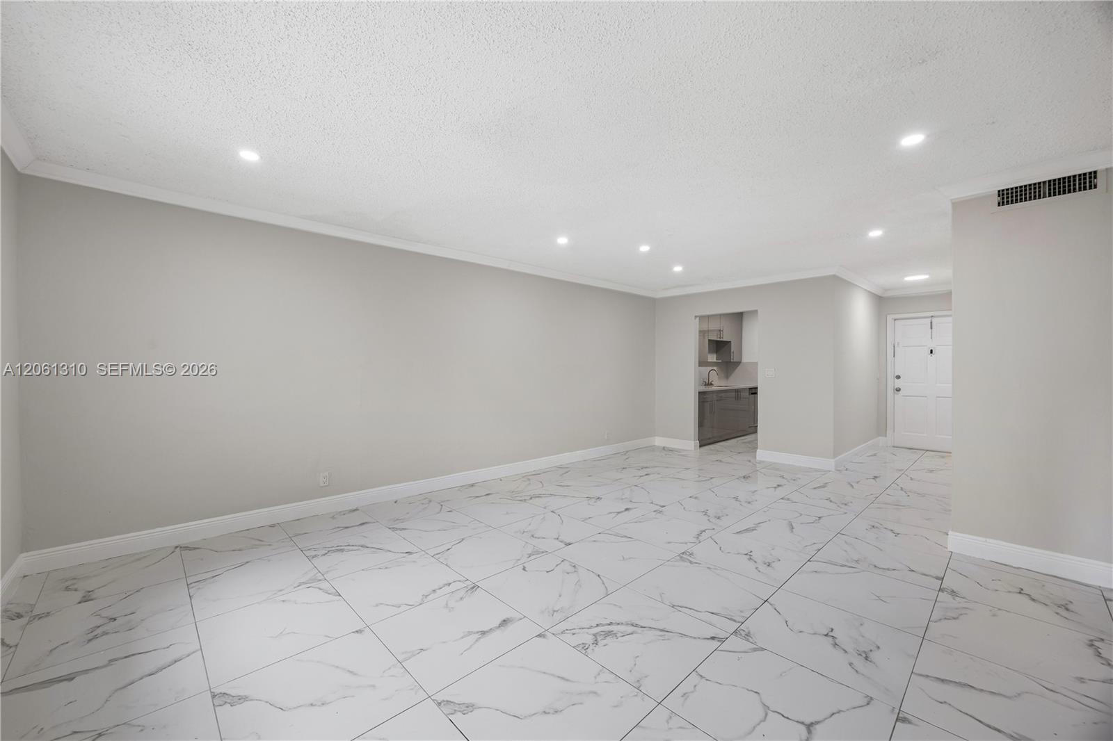 5450 Hollywood Blvd # 203, Hollywood FL 33021 photo 4